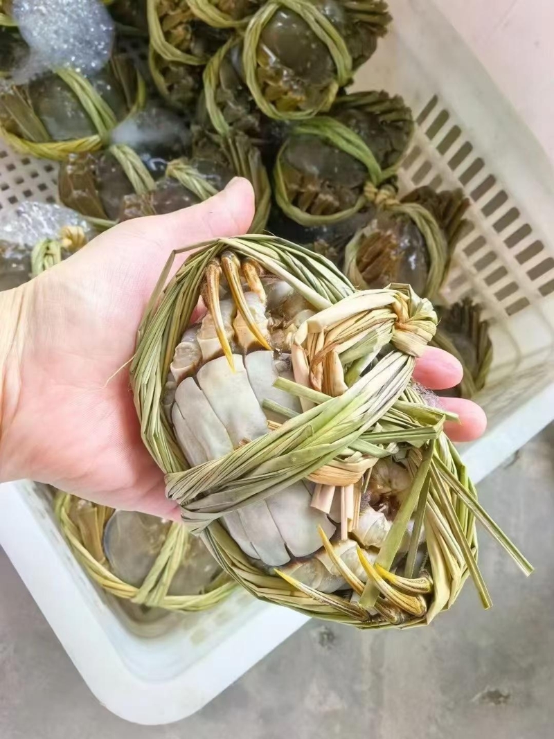 购买的礼盒大闸蟹，为什么是捆扎的？